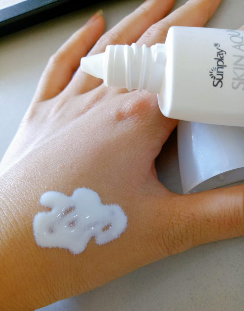 Sữa Chống Nắng Skin Aqua UV Moisture Milk SPF50 30g