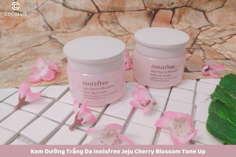 Kem dưỡng trắng da Innisfree Jeju Cherry Blossom Tone up
