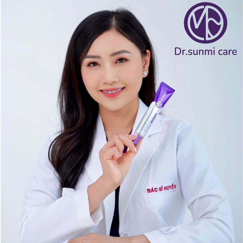 Kem Dưỡng Dr.Sunmi Dưỡng Trắng Nâng Cơ Ha Plus 100DT Cream Toning Light