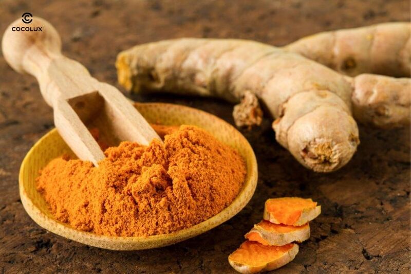 Dưỡng trắng da với bột nghệ
