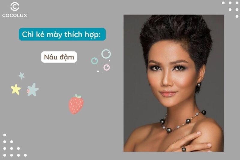 ​​​​​​​Chọn màu chân màu với màu đen kết hợp cùng đường viền nâu đậm với những cô nàng sở hữu làn da ngăm đen cá tính