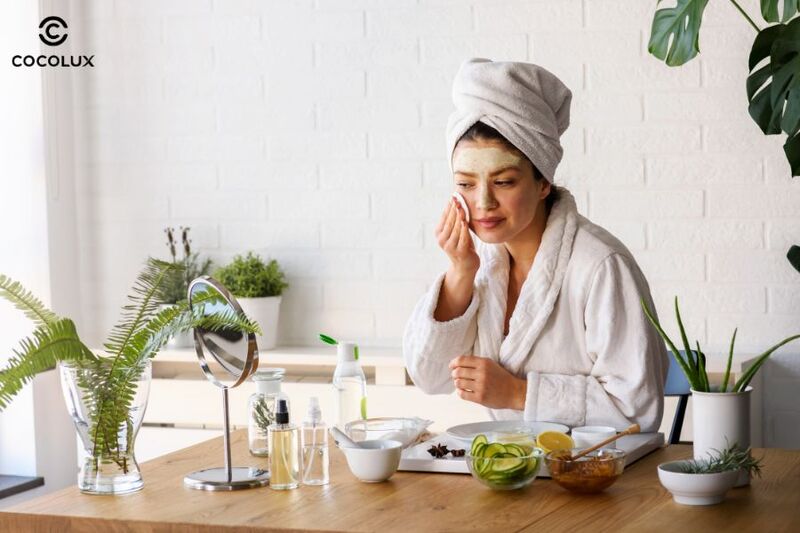 Chăm sóc da mụn trước khi makeup