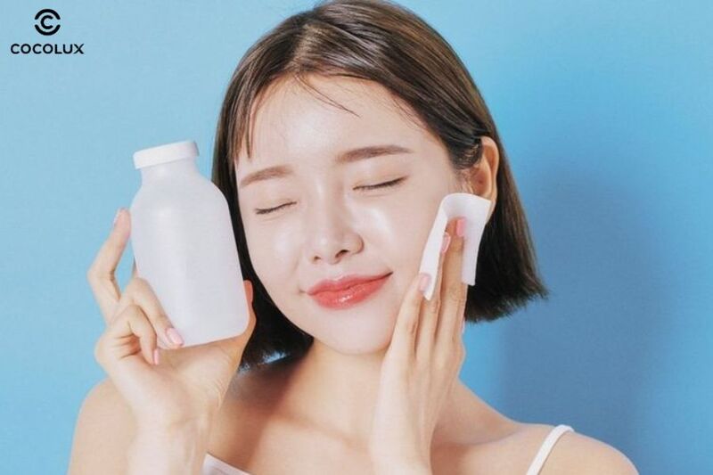 Làm sạch da kỹ lưỡng sau khi makeup