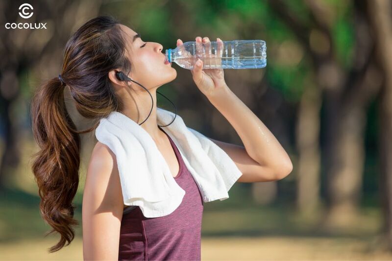 Uống nhiều nước giúp hộ trợ giảm trọng lượng cơ thể
