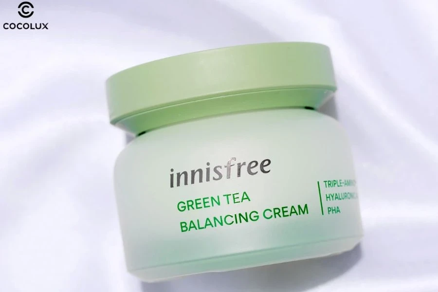 Đánh giá kem dưỡng Innisfree Green Tea Balancing Cream