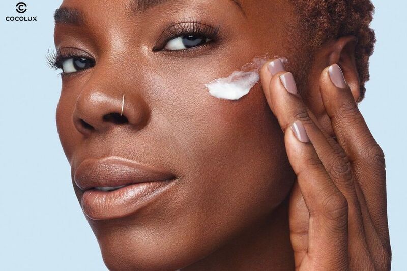 Kem Chống Nắng Obagi Clinical Vitamin C Suncare SPF30 c&oacute; kết cấu mỏng nhẹ dễ d&agrave;ng thấm v&agrave;o da