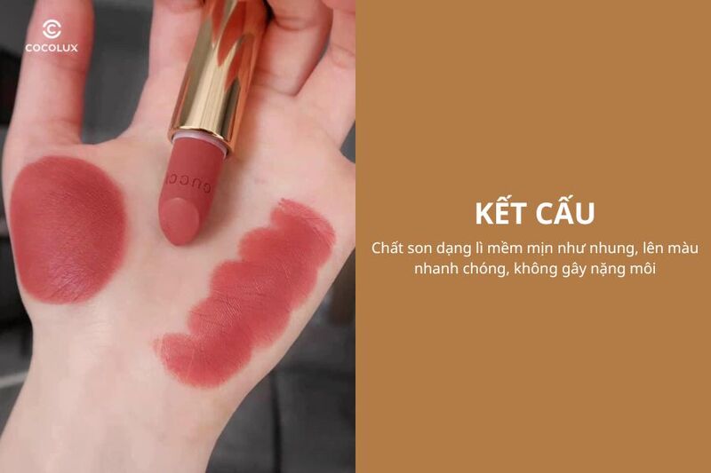 Kết cấu của son thỏi Gucci Matte Lipstick