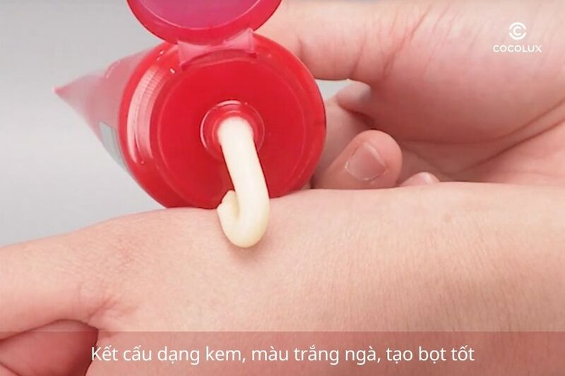 Kết cấu của kem rửa mặt Hada Labo Pro Anti Aging