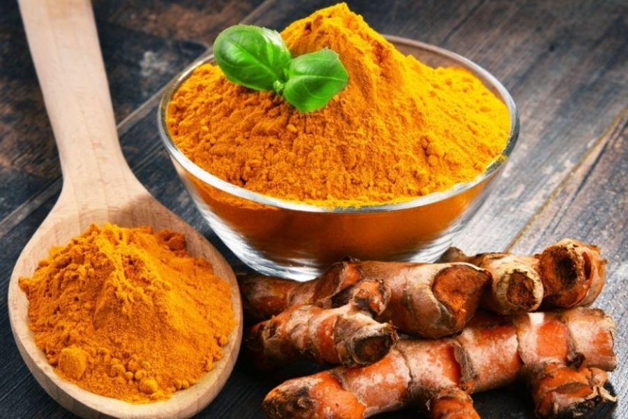 Trị thâm nách tại nhà bằng bột nghệ