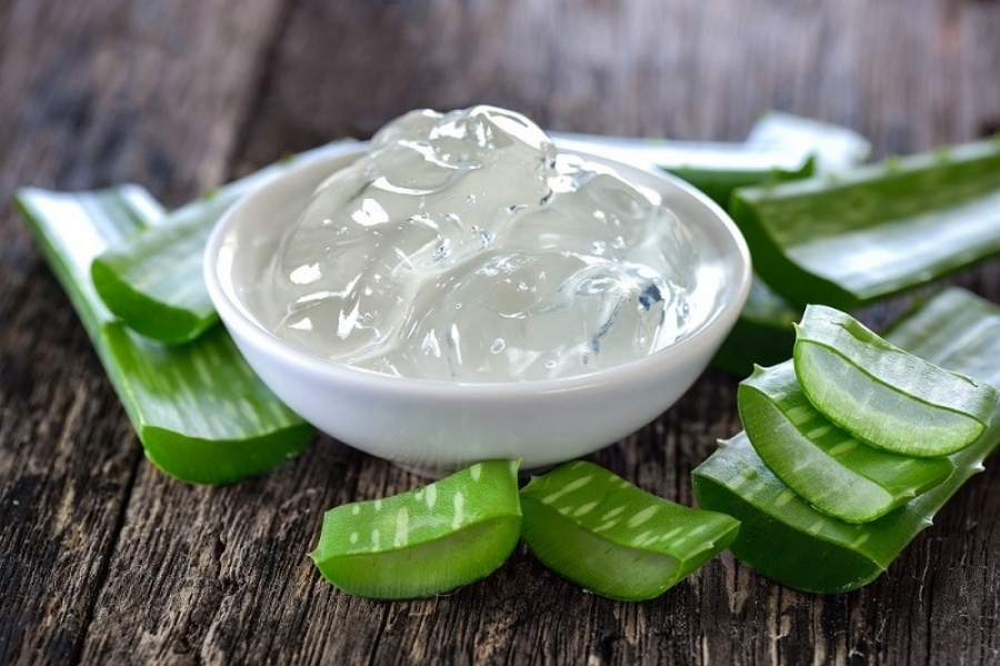 Trị thâm nách tại nhà bằng nha đam
