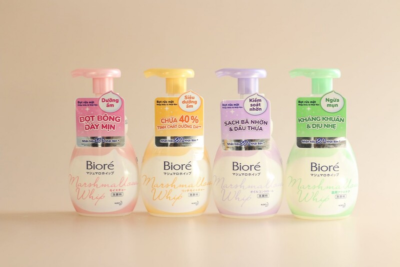 Bọt Rửa Mặt Bioré Marshmallow Dưỡng Ẩm 150ml 