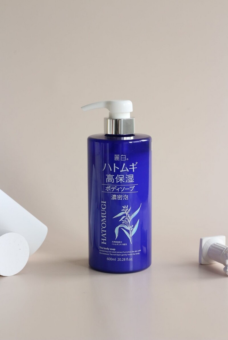 Sữa Tắm Hatomugi Dưỡng Ẩm Sâu Và Làm Sáng Da 600ml