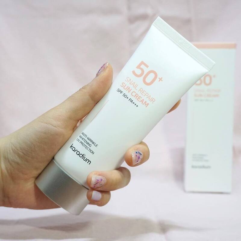 Kem Chống Nắng Karadium Snail Repair Sun Cream SPF 50+ PA+++ Nâng Tông Da 70ML