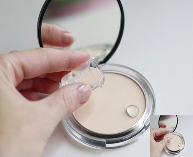 Phấn Phủ Catrice Prime And Fine Mattifying Powder Waterproof Chống Thấm Nước 9g