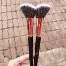 Cọ Tạo Khối & Má Vacosi Angle Contour & Blush - M24