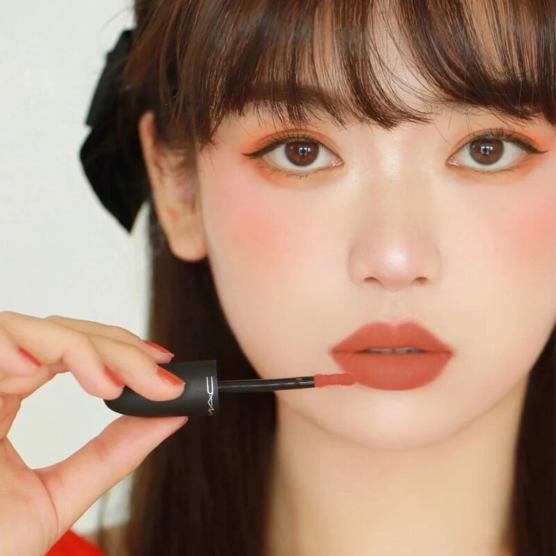 Son Kem MAC Powder Kiss Liquid Lipcolour 988 A Little Tamed 5ml