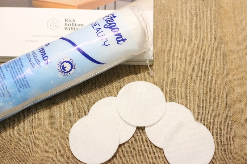 Bông Tẩy Trang Elegant Beauty 140 PCS