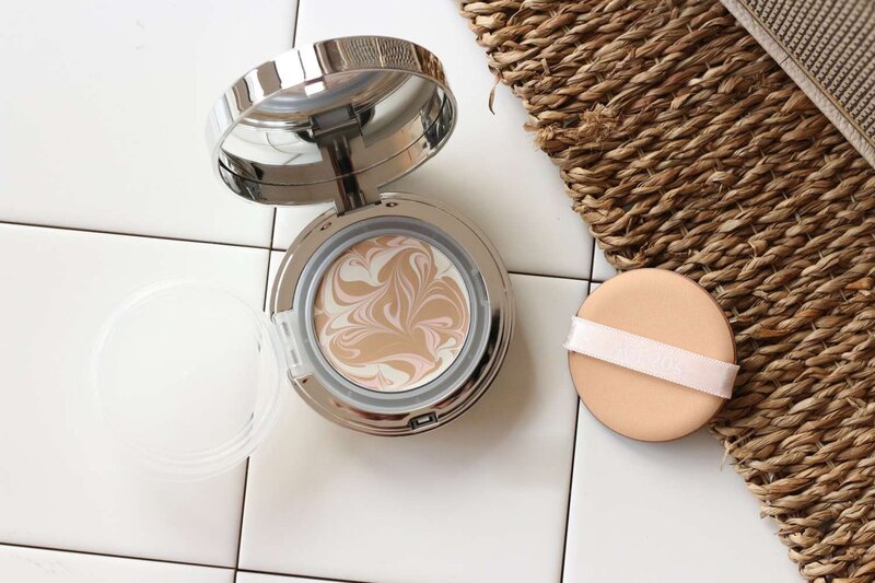 Phấn Lạnh AGE 20's Essence Cover Pact VX - Màu: 23 MC