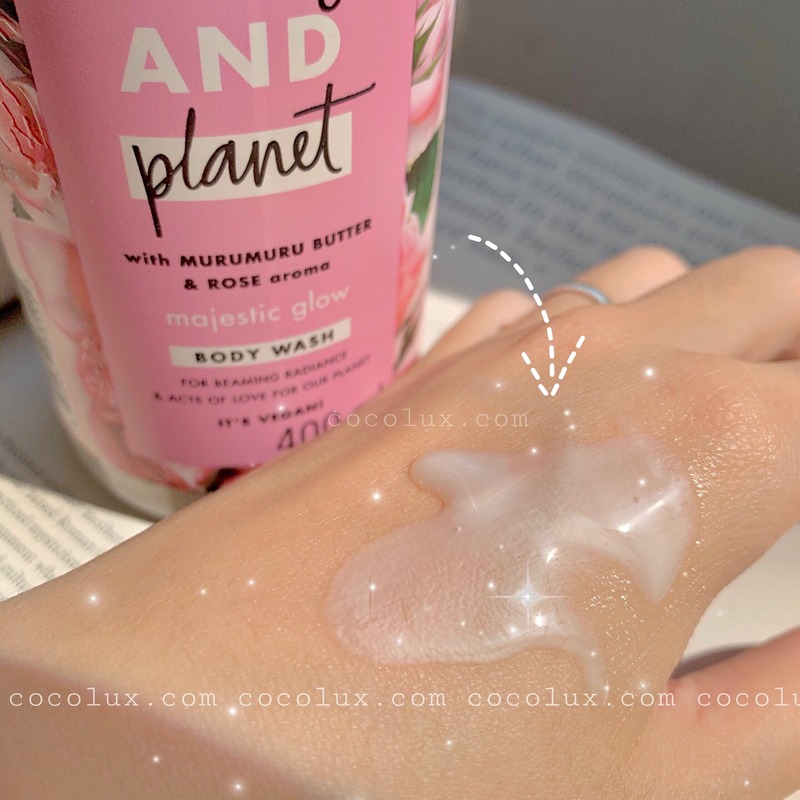 Sữa Tắm Love Beauty And Planet Dưỡng Sáng Da 400ml