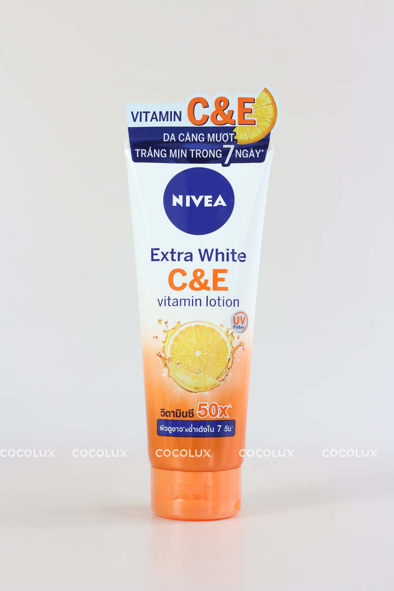 Sữa Dưỡng Thể Nivea Dưỡng Sáng Da Vitamin C & E 180ml