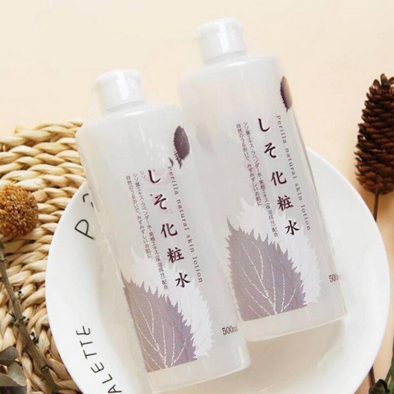 Nước Hoa Hồng Dokudami Perilla Natural Lá Tía Tô 500ml