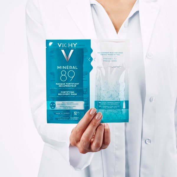 Mặt Nạ Vichy Khoáng Núi Lửa Giúp Phục Hồi & Cấp Ẩm Da 29g