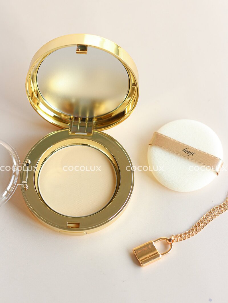 Phấn Phủ The Face Shop Gold Collagen 9.5g - 201