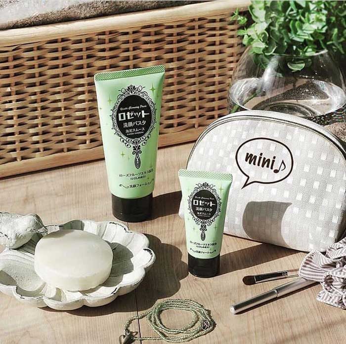 Sữa Rửa Mặt Rosette Thu Nhỏ Lỗ Chân Lông 25g