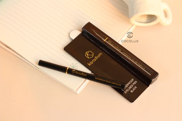 Dạ Kẻ Mắt Karadium Waterproof Eyeliner Pen Black 0.8g