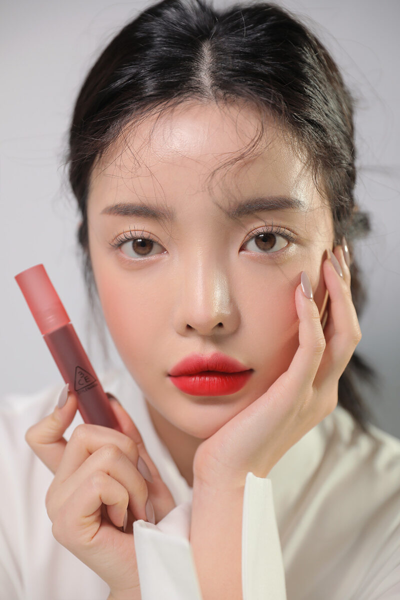 Son Kem 3CE Blur Water Tint Play Off Lì Mềm Mượt Môi 4.6g