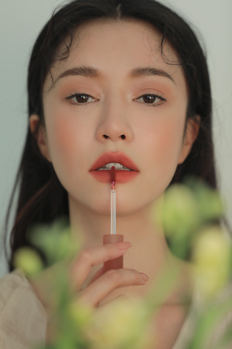 Son Kem 3CE Blur Water Tint Sepia Lì Mềm Mượt Môi 4.6g