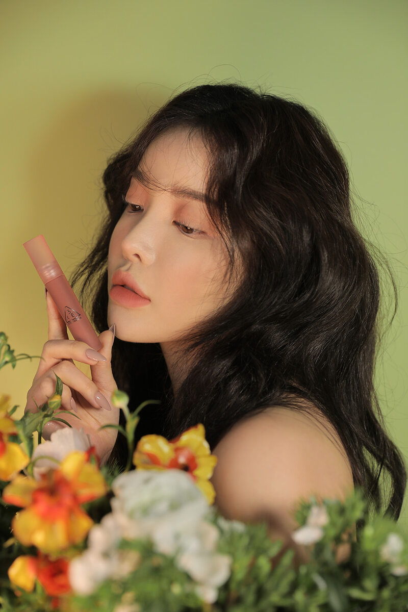 Son Kem 3CE Blur Water Tint Laydown Lì Mềm Mượt Môi 4.6g