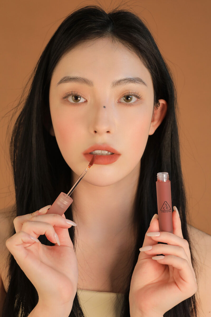 Son Kem 3CE Blur Water Tint Bake Beige Lì Mềm Mượt Môi 4.6g