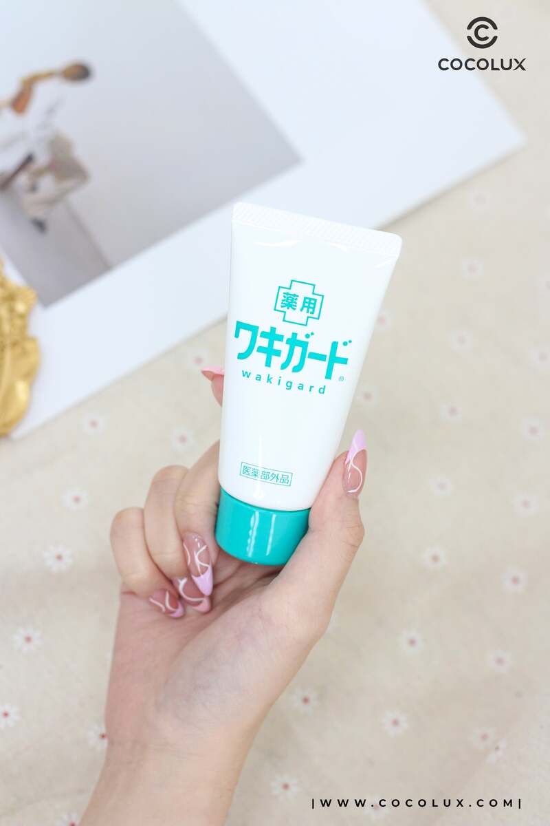 Gel Khử Mùi Kobayashi Đặc Trị Khử Mùi Hôi 50g