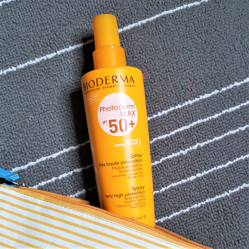 Xịt Chống Nắng Bioderma Photoderm Max SPF50+ Cho Da Nhạy Cảm 200ml