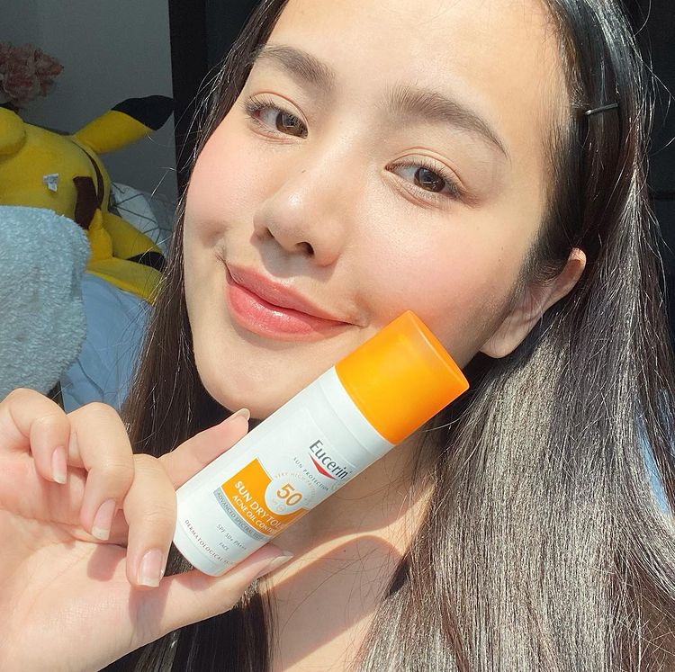 Kem Chống Nắng Eucerin Sun Dry Touch CC Oil Control SPF 50+ Kiểm Soát Dầu Có Màu 50ml
