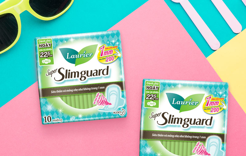 Băng Vệ Sinh Laurier Super Slimguard Siêu Mỏng Bảo Vệ 1mm 22.5cm 10 PCS