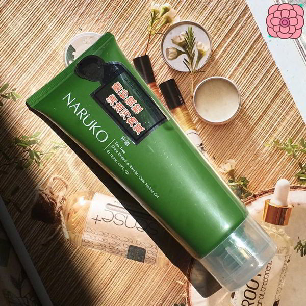 Tẩy Tế Bào Chết Da Mặt Naruko Tea Tree Cho Da Dầu Mụn 120ml