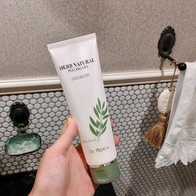 Tẩy Da Chết DR.PEPTI+ Herb Natural Peeling Gel 130ml