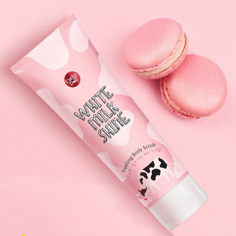 Tẩy Tế Bào Chết Body Cathy Doll White Milk Shine Sáng Da Sữa Bò 320ml