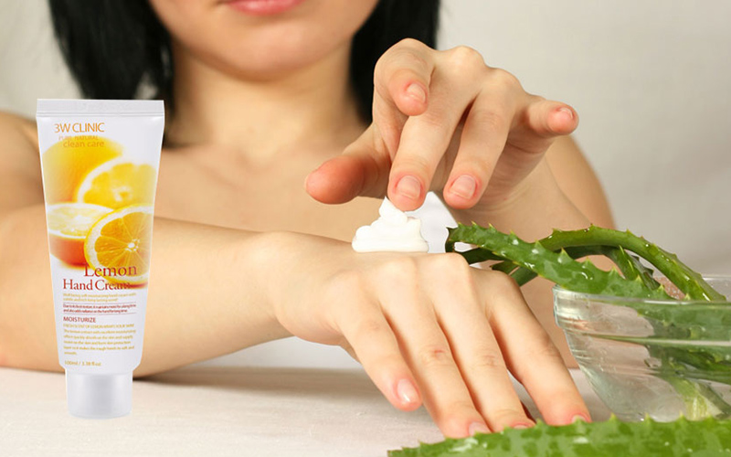 Kem Dưỡng Da Tay 3W Clinic Chanh 100ml