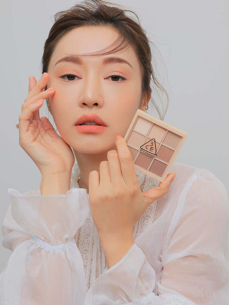 Phấn Mắt 3CE Multi Eye Color Dear Nude 8.5g