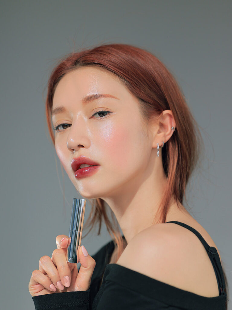 Son Dưỡng 3CE Glow Lip Color Smoky Red 3g