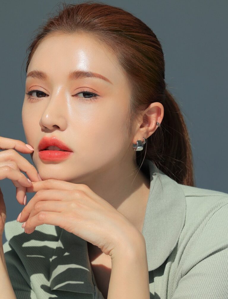 Son Dưỡng 3CE Glow Lip Color Stand Off 3g