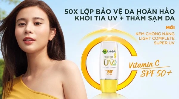 Kem Chống Nắng Garnier Light Complete Super UV Matte Kiềm Dầu & Sáng Da New Matte 30ml