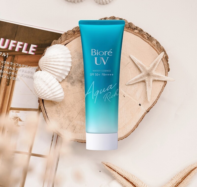 Tinh Chất Chống Nắng Bioré Màng Nước Dưỡng Ẩm Da 50g