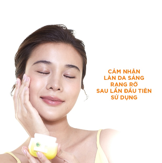 Mặt Nạ Ngủ Garnier Dưỡng Sáng Da Ban Đêm 50ml