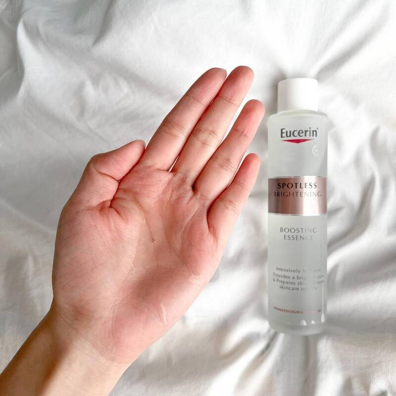 Nước Dưỡng Eucerin Spotless Brightening Boosting Essence Làm Sáng Và Cấp Ẩm Cho Da 100ml