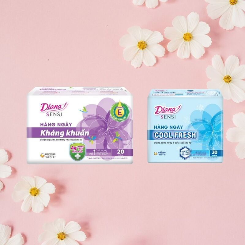 Băng Vệ Sinh Hàng Ngày Diana Sensi Kháng Khuẩn 20 PCS