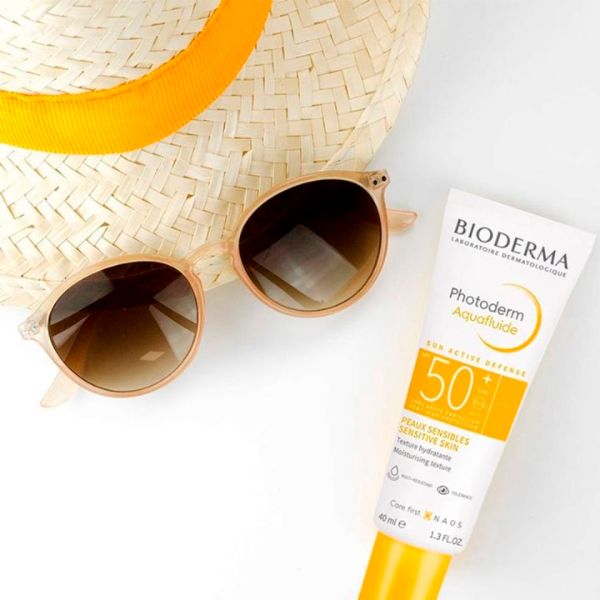 Kem Chống Nắng Bioderma Photoderm MAX Aquafluide SPF 50+  Giảm Bóng Nhờn 40ml (Không Màu) Tặng Sữa Rửa Mặt Dịu Nhẹ 45ml